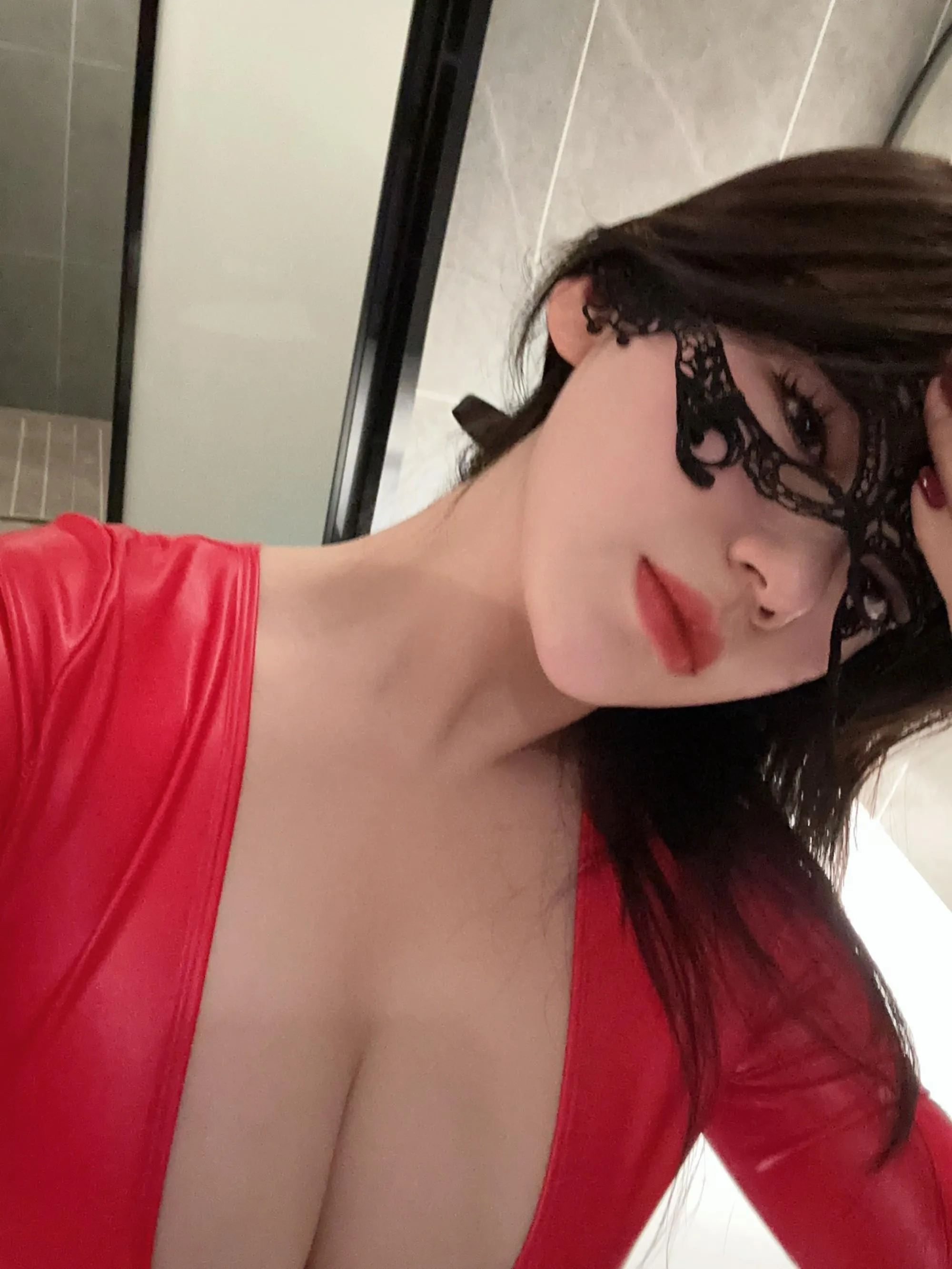 NO.066 奶宝妹纸 – 微密圈系列 诱人的红皮衣 [52P]插图